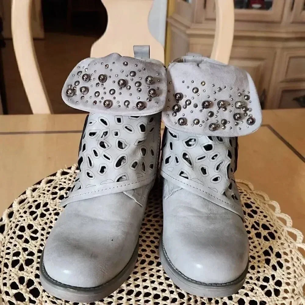 Motorcycle gray studded Combat Ankle Boots women's size 6.5